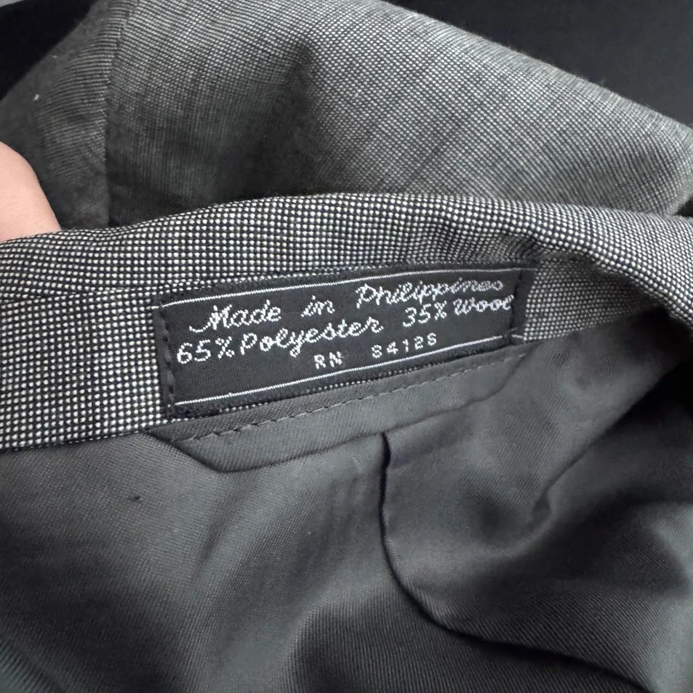 Hardy Amies Suit Mens‎ 48R 40x26.5 Grey Solid 2-Button Notch Lapel Wool Blend